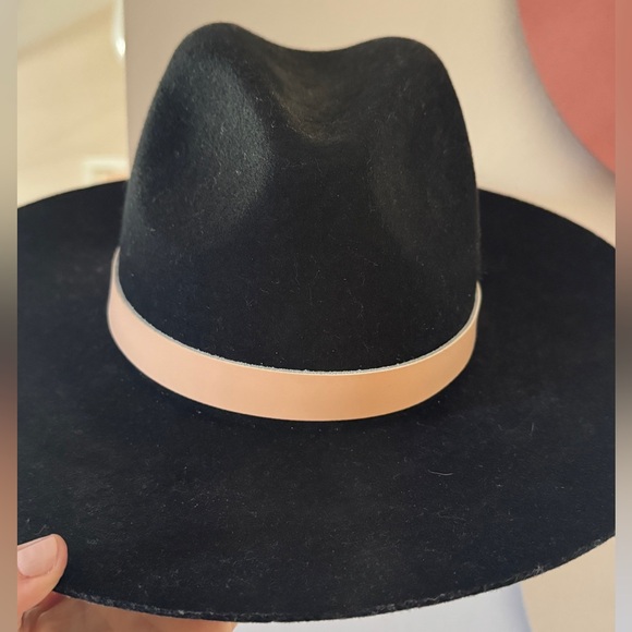 GIGI PIP Black Wool Hat & Leather Band - Picture 5 of 11